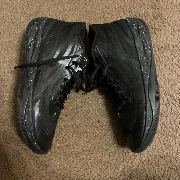 (Barely worn)Lamelo Ball MB.02 - Picture 3 of 5